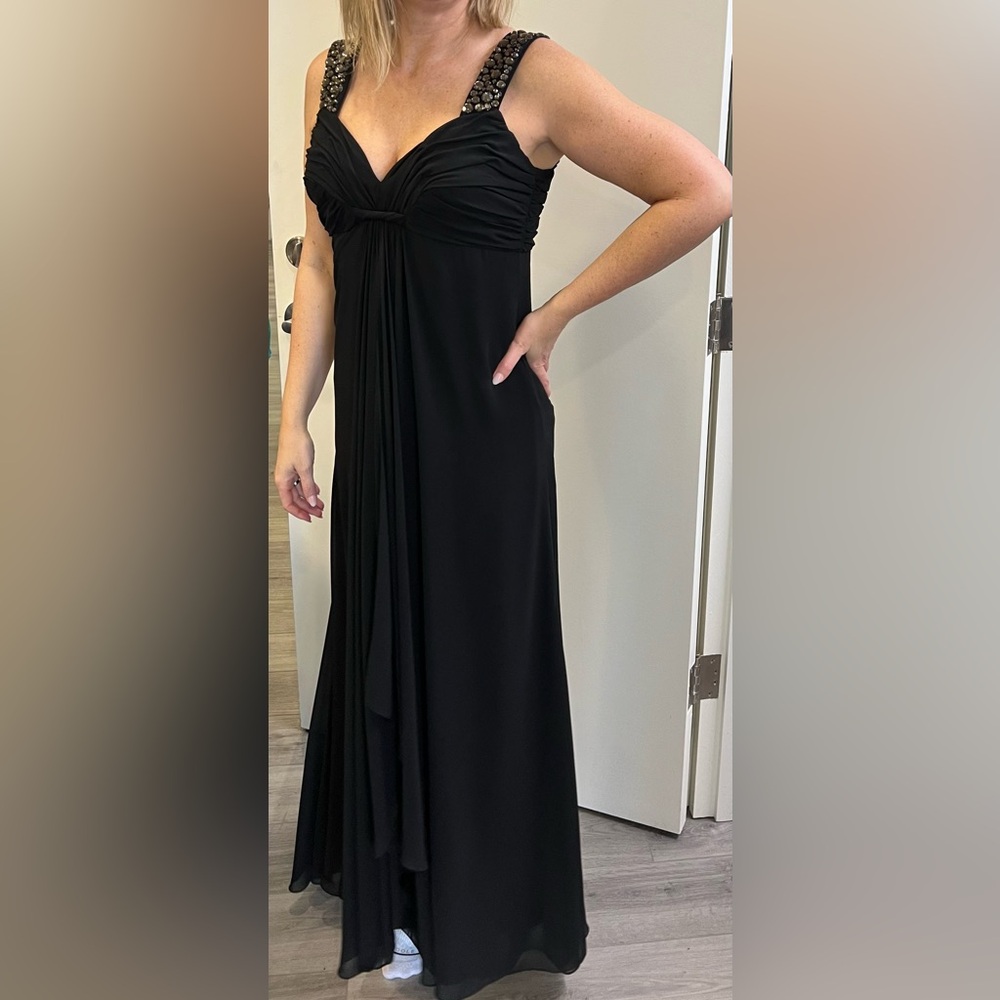 Elegant Black Evening Dress